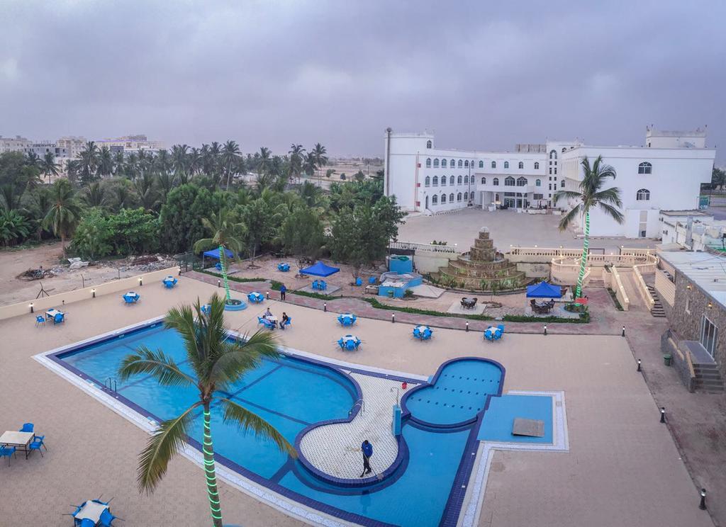 Al Jabal Hotel Салала Экстерьер фото